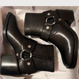 BNWT Loeffler Randall
River Black Engineer Bootie Black Womens sz 5.5